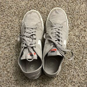 men’s Nike Court legendary suede